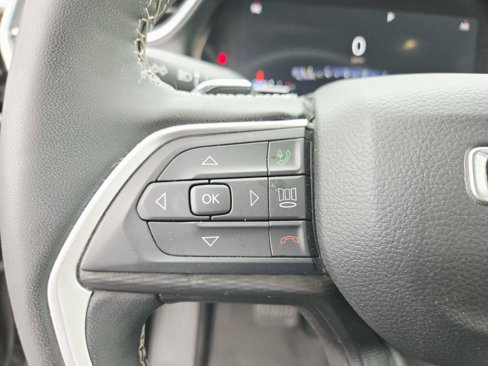Used 2024 Jeep Grand Cherokee Altitude image 22