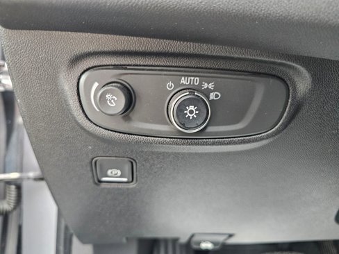 Used 2018 GMC Terrain SLE w/ Driver Convenience Package image 21