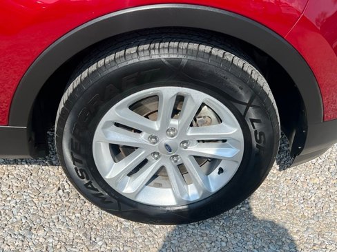 Used 2013 Ford Explorer XLT image 9