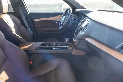 Used 2022 Volvo XC90 T6 Momentum w/ Protection Package Premier image 12