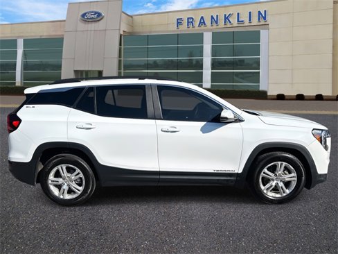 Used 2022 GMC Terrain SLE w/ Driver Convenience Package image 8
