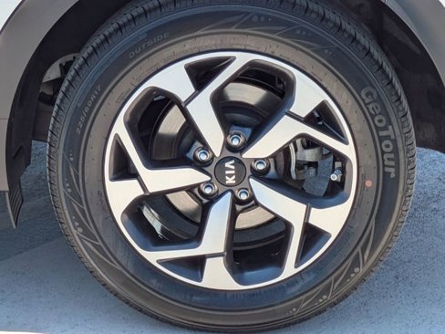 Used 2021 Kia Sportage LX image 13