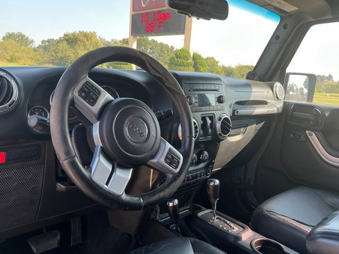 Used 2013 Jeep Wrangler Rubicon image 11
