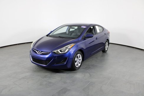 Used 2016 Hyundai Elantra SE image 2