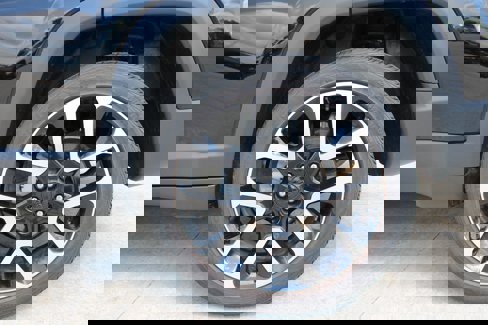 Certified 2021 Jeep Compass Limited w/ Elite Exterior Group image 9