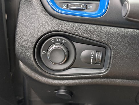Used 2021 Jeep Renegade Sport w/ Sport Appearance Group image 18