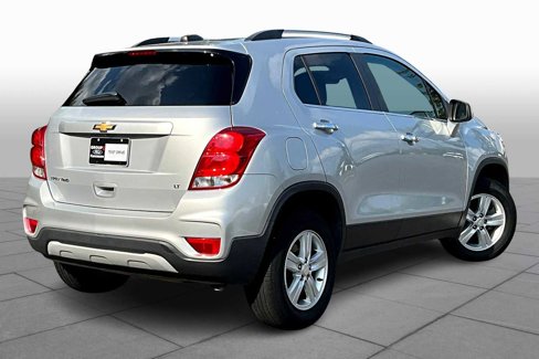 Used 2017 Chevrolet Trax LT w/ LT Convenience Package image 12