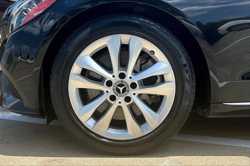 Used 2019 Mercedes-Benz C 300 Sedan image 11