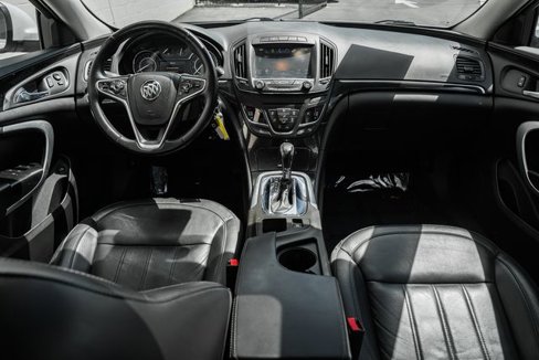 Used 2016 Buick Regal AWD image 3