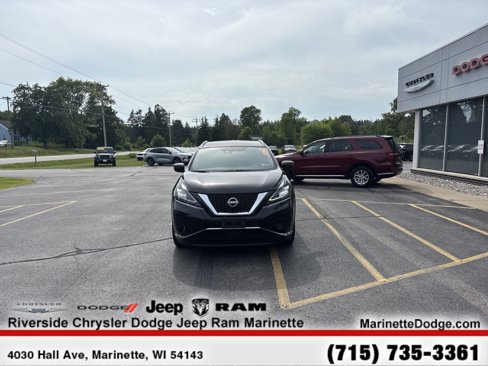 Used 2023 Nissan Murano S image 2
