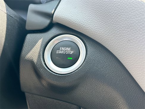 Used 2022 Chevrolet Equinox LS image 17