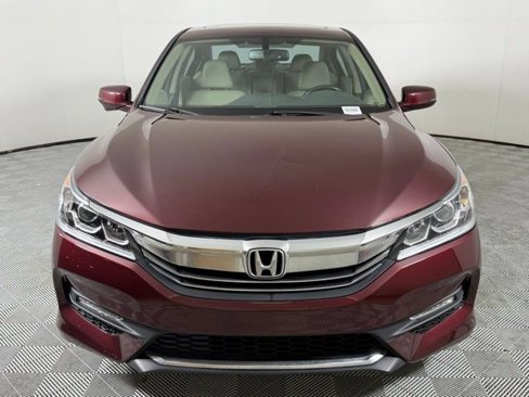 Used 2017 Honda Accord EX-L image 11