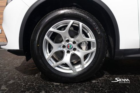 Used 2020 Alfa Romeo Stelvio image 42