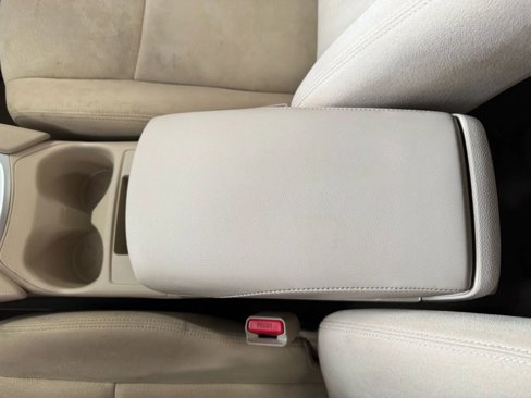 Used 2015 Nissan Rogue SV image 37