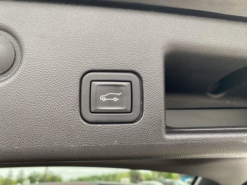 Used 2024 Chevrolet Equinox LT image 14