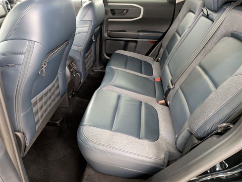 Used 2023 Ford Bronco Sport Outer Banks w/ Tech Package image 32