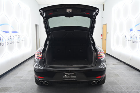 Used 2016 Porsche Macan S image 40