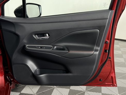 New 2025 Nissan Versa SR w/ Trunk Package image 28