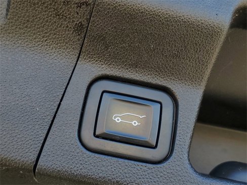 Used 2020 GMC Acadia SLE w/ Driver Convenience Package image 10