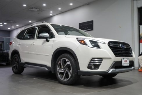 Used 2022 Subaru Forester Touring image 11