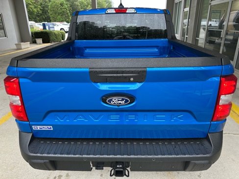New 2025 Ford Maverick XL image 12