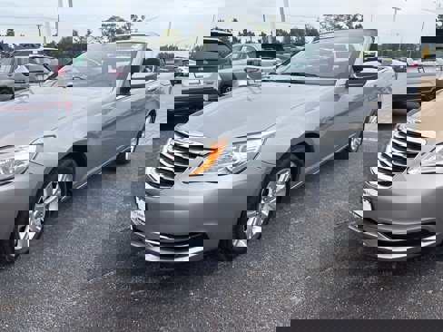 Used 2013 Chrysler 200 Touring image 3