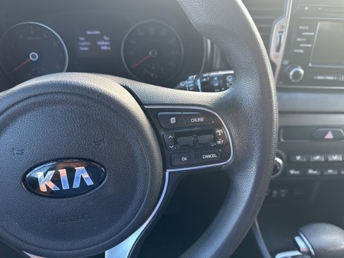 Used 2018 Kia Sportage LX image 8