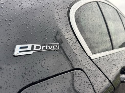 Used 2018 BMW 530e image 7
