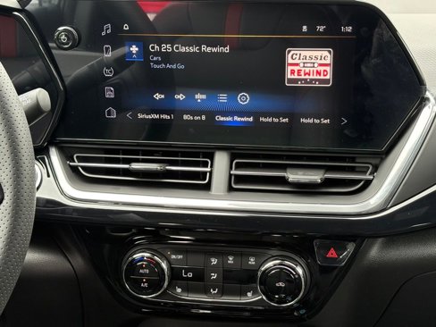 New 2025 Chevrolet Trax RS w/ Sunroof Package image 32