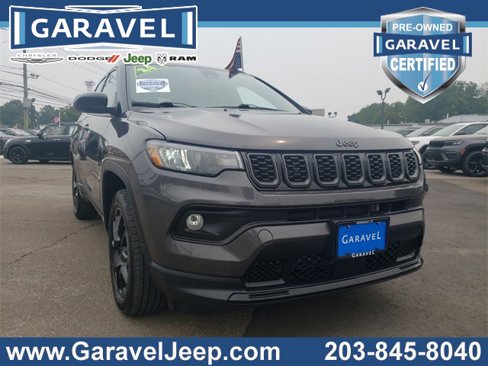 Used 2024 Jeep Compass Latitude w/ Convenience Group image 13