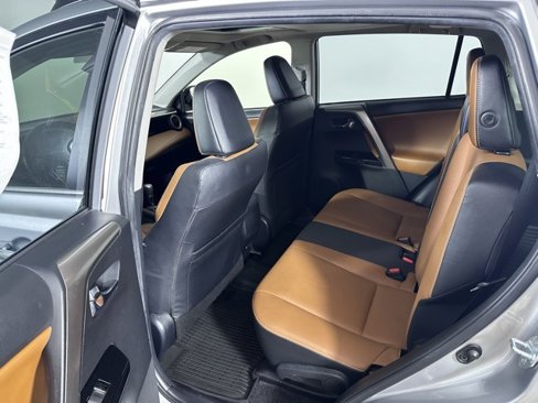 Used 2018 Toyota RAV4 Limited image 13