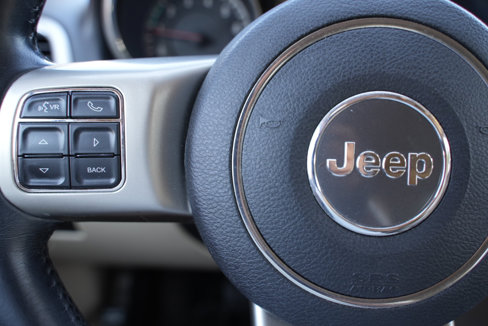 Used 2012 Jeep Grand Cherokee Limited image 34
