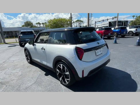 Certified 2025 MINI Cooper S image 18