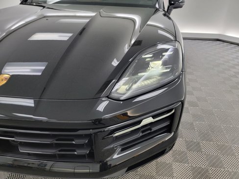 New 2026 Porsche Cayenne image 12