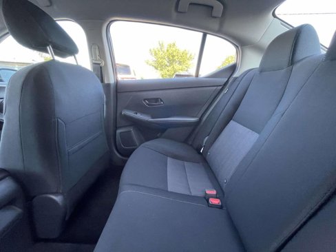 Used 2024 Nissan Sentra SV image 23
