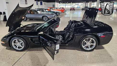 Used 2000 Chevrolet Corvette Convertible w/ Memory Pkg image 21