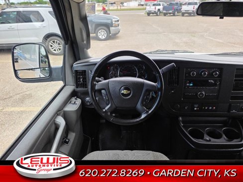 Used 2022 Chevrolet Express 2500 w/ Driver Convenience Package image 9