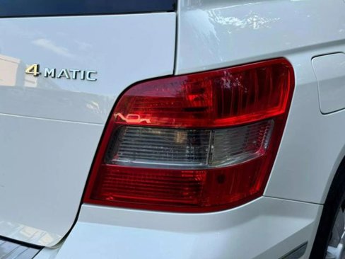 Used 2012 Mercedes-Benz GLK 350 4MATIC image 42