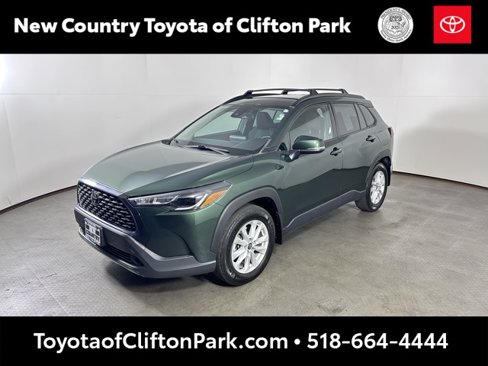 Used 2022 Toyota Corolla Cross LE image 7