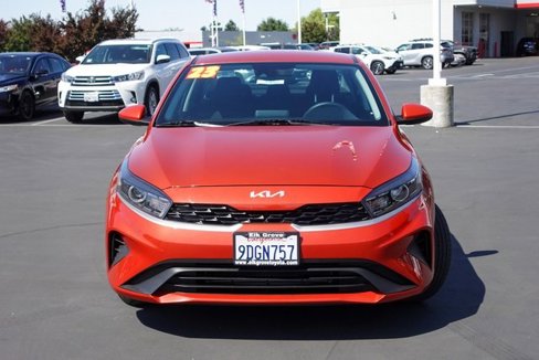 Used 2023 Kia Forte LXS image 8