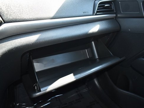 Used 2020 Hyundai Elantra SEL image 34