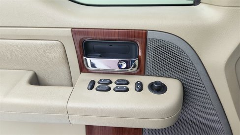 Used 2005 Ford F150 Lariat image 23