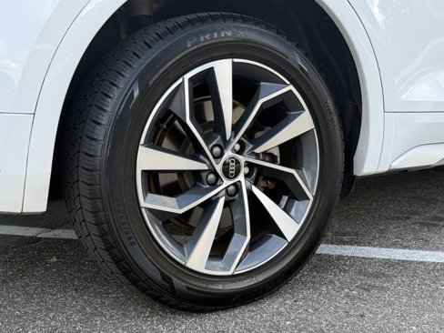 Used 2021 Audi Q5 2.0T Premium Plus image 12