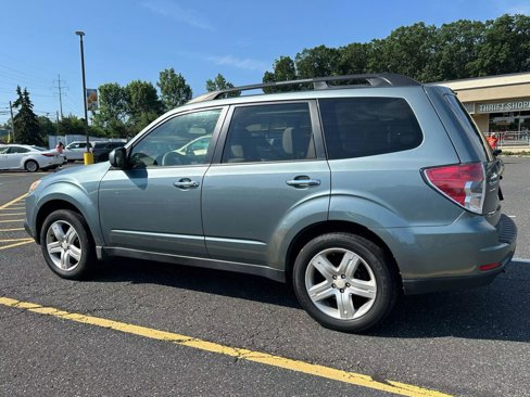 Used 2010 Subaru Forester 2.5X Premium w/ Popular Equipment Group 1A image 5