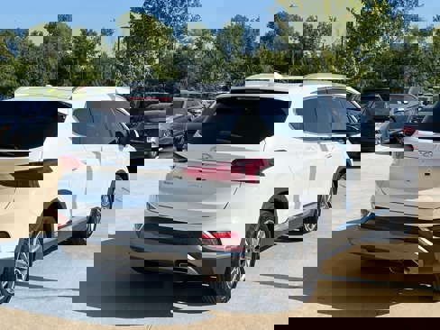 Used 2020 Hyundai Santa Fe SEL w/ Convenience Package image 12