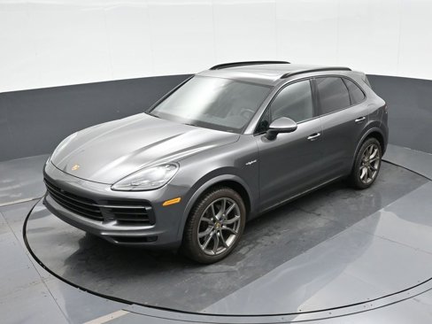 Certified 2020 Porsche Cayenne E-Hybrid w/ Premium Plus Package image 26