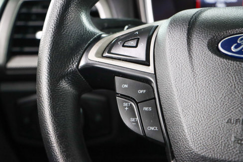 Used 2019 Ford Fusion SE image 13