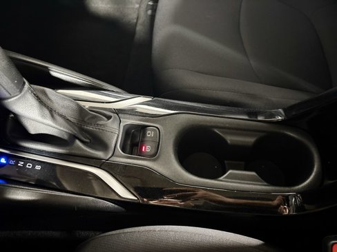 Used 2020 Toyota Corolla LE image 15