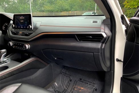 Used 2022 Nissan Altima 2.5 SR image 16