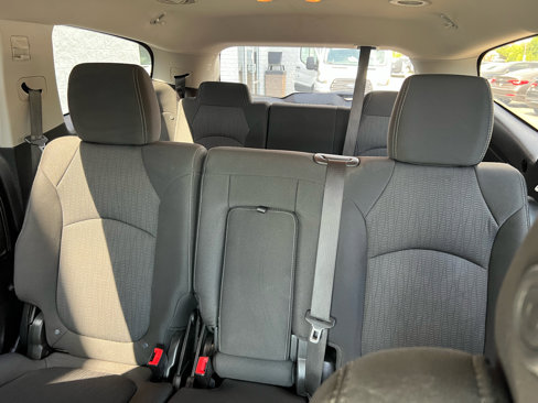 Used 2016 Chevrolet Traverse LT w/ Style and Technology Package image 13